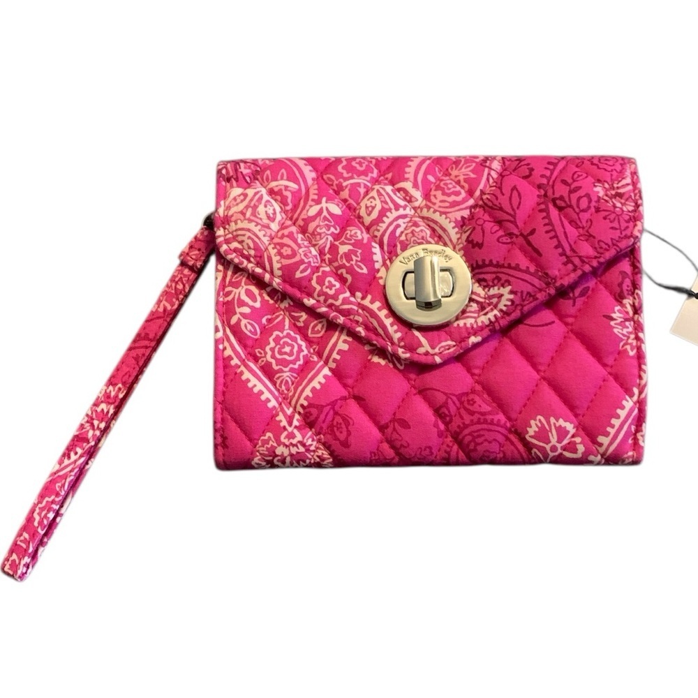 NWT VERA BRADLEY RETIRED Pink & White Stamped Paisley Wallet Wristlet
